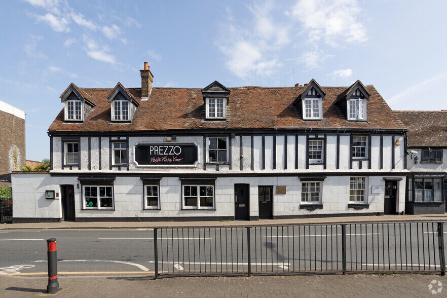 189 High St, Hornchurch à vendre - Photo de l’immeuble – Image 2 sur 3