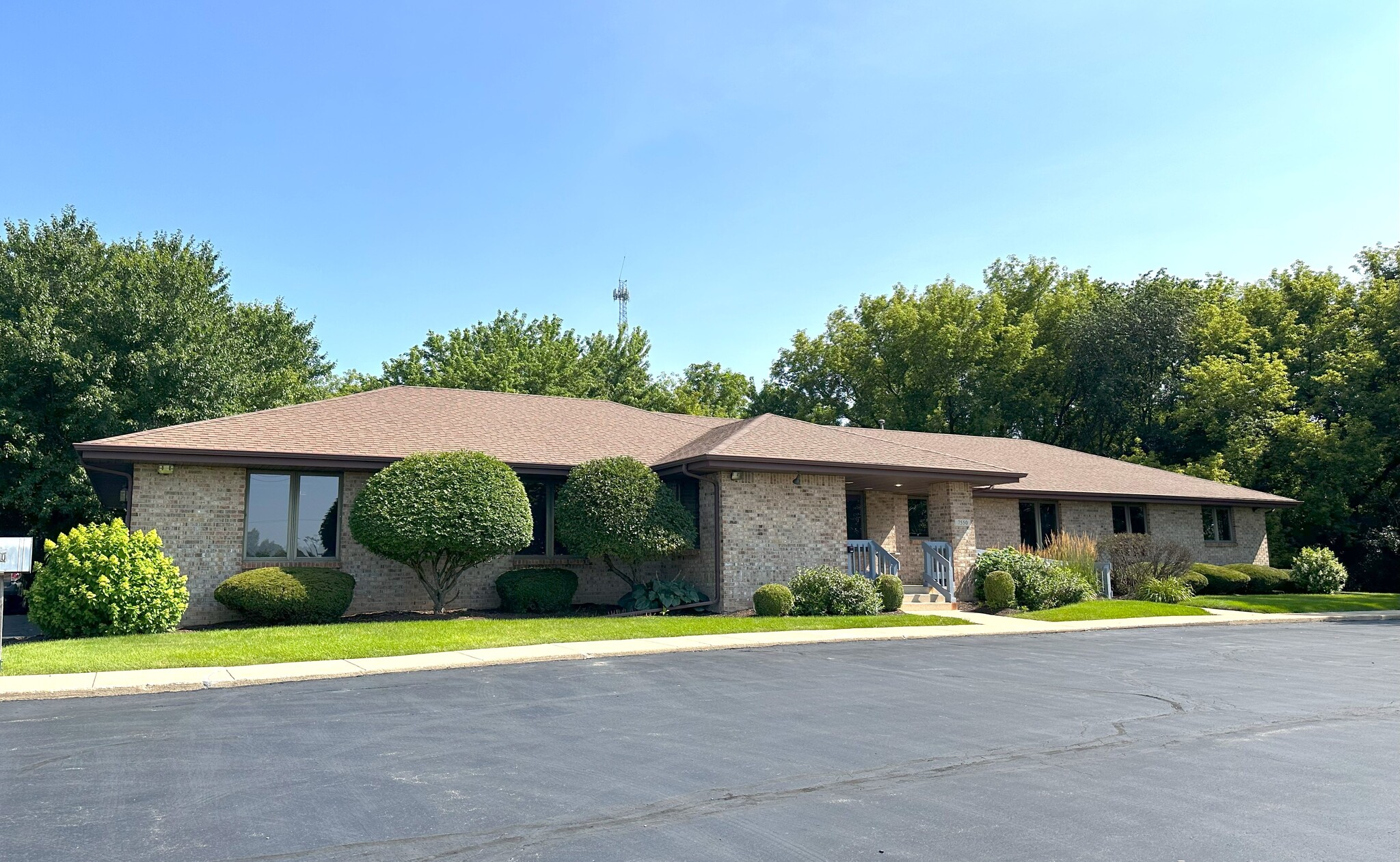 7550 Rote Rd, Rockford, IL à vendre Photo principale– Image 1 sur 10