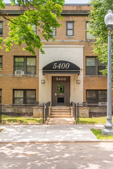 5400 7th St NW, Washington, DC à vendre - Photo de l’immeuble – Image 1 sur 16
