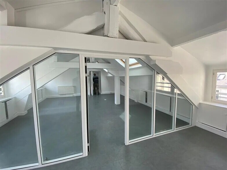 Bureau dans Paris à louer - Photo de l’immeuble – Image 3 sur 8
