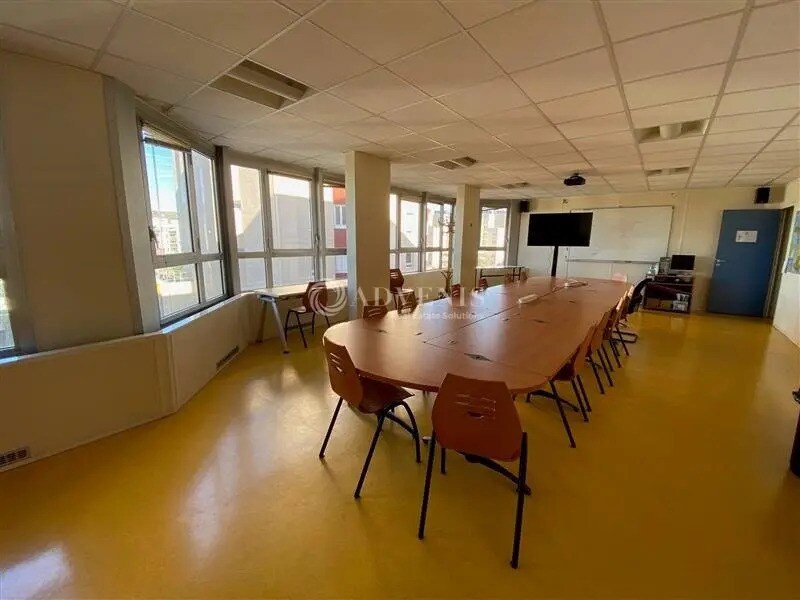 Bureau dans Noisy-le-Grand à vendre Photo de l’immeuble– Image 1 sur 12