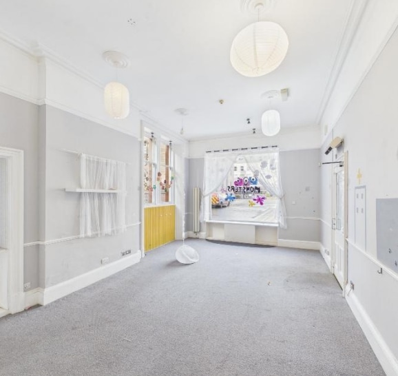 7 South St Johns Pl, Perth, PKN PH1 5XB - Lot 7 - - Photo intérieure - Image 2 of 4