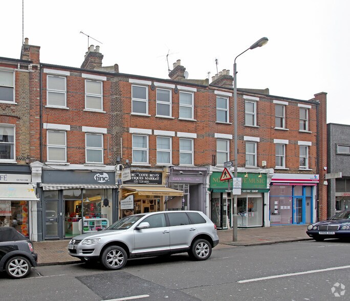 155-155D Northcote Rd, Londres à louer - Photo de l’immeuble – Image 2 sur 8