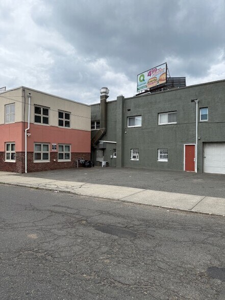 375 Broad St, Bloomfield, NJ à louer - Photo de l’immeuble – Image 3 sur 11