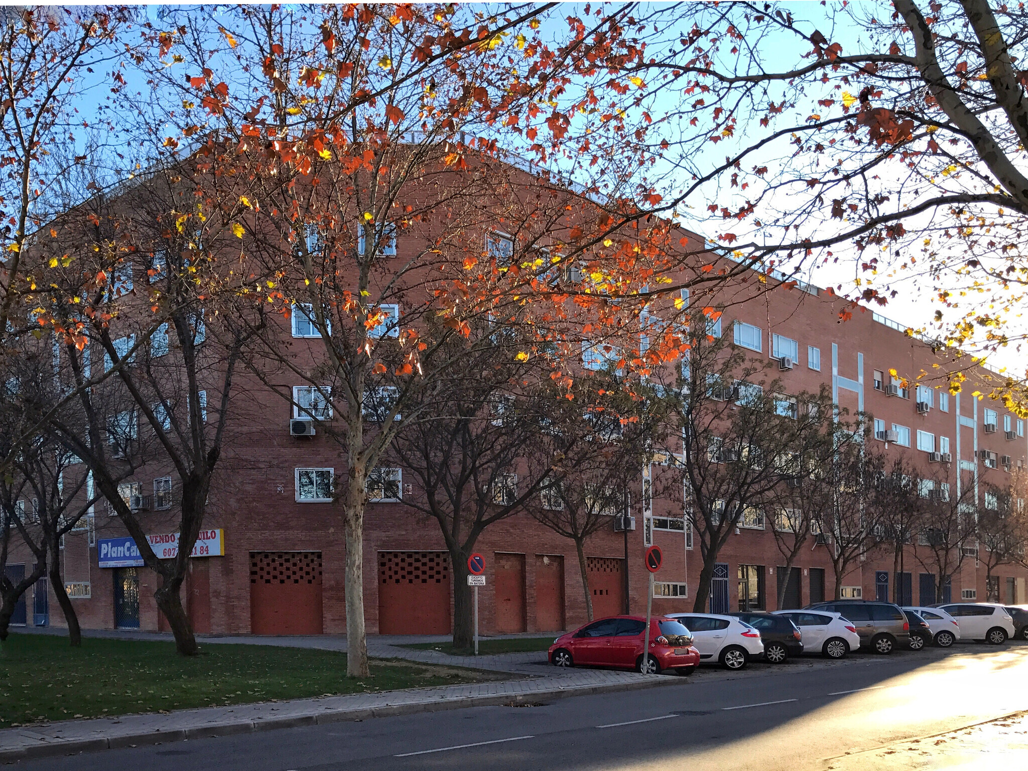 Calle Alhaquén, 8, Getafe, Madrid à louer Photo principale– Image 1 sur 3