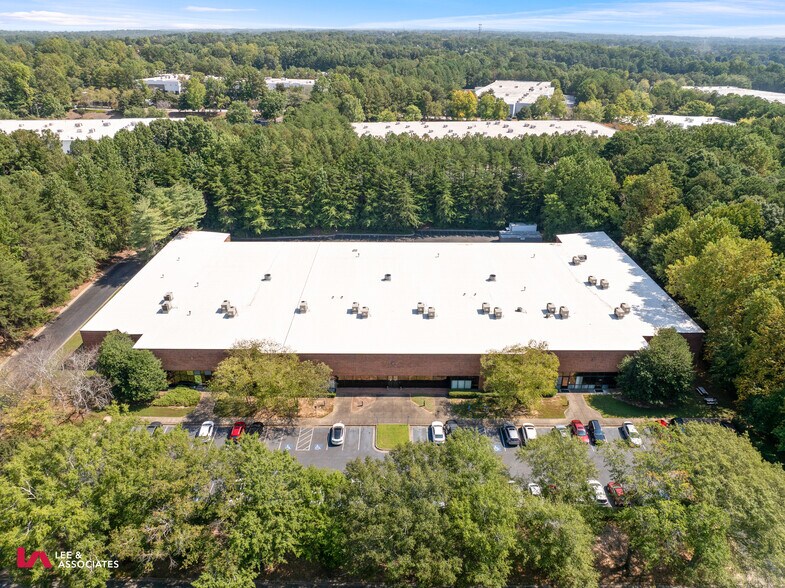 3025 Northwoods Pky, Peachtree Corners, GA à louer - Photo de l’immeuble – Image 2 sur 23