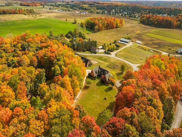 55 S Hope Rdg, Traverse City, MI à vendre - Photo de l’immeuble – Image 1 sur 38