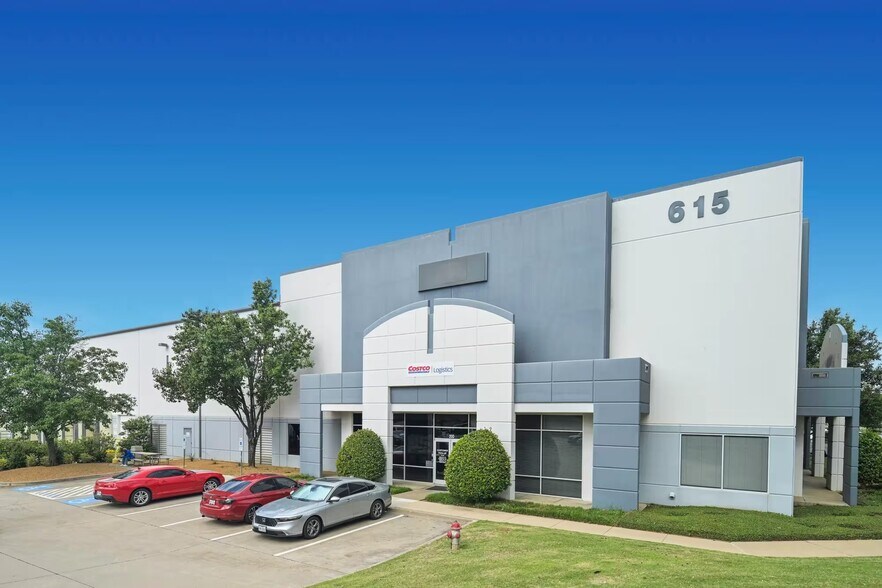 615 Westport Pky, Grapevine, TX à louer - Photo de l’immeuble – Image 2 sur 26