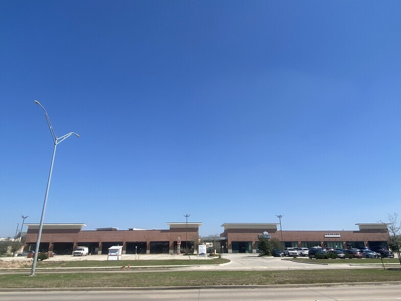 25418 Kingsland Blvd, Katy, TX à louer - Photo de l’immeuble – Image 1 sur 6