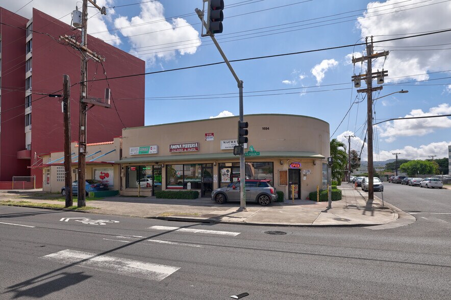 1694 Kalakaua Ave, Honolulu, HI à vendre - Photo de l’immeuble – Image 3 sur 18