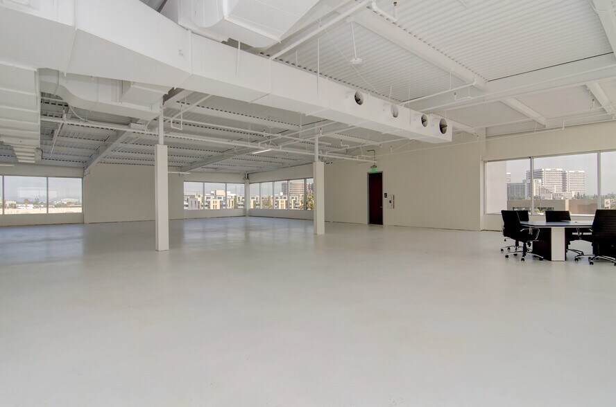 2405 McCabe Way, Irvine, CA à vendre - Photo intérieure – Image 3 sur 4