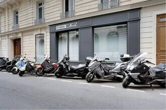 65 Rue D'Anjou, Paris à louer Photo de l’immeuble– Image 2 sur 6