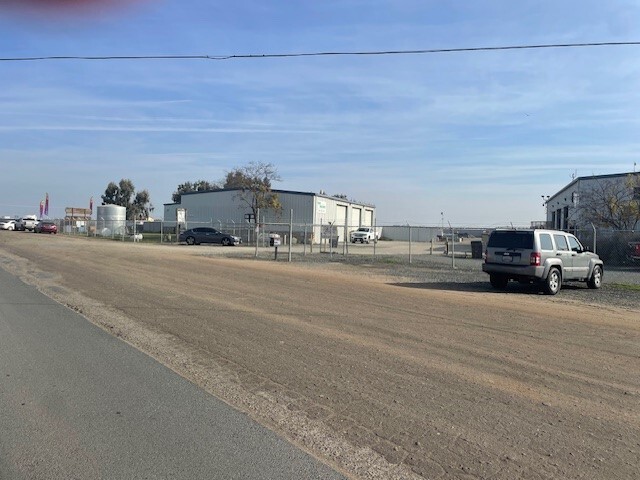 11850 Highway 99, Pixley, CA à vendre - Photo de l’immeuble – Image 3 sur 8