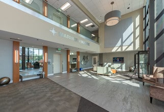 8211 Town Center Dr, Nottingham, MD à louer Hall d’entrée– Image 2 sur 3