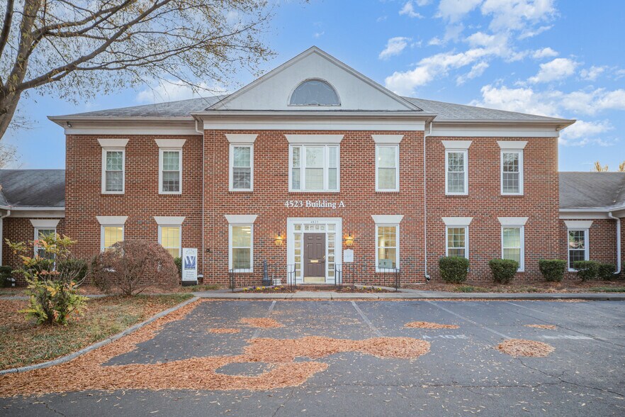 4523 Park Rd, Charlotte, NC à vendre - Photo de l’immeuble – Image 1 sur 46