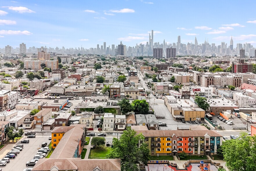 6000-6004 Kennedy Blvd W, West New York, NJ à vendre - Photo de l’immeuble – Image 3 sur 18