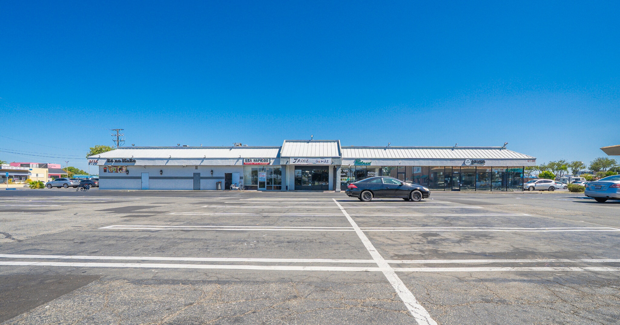 9738 Garden Grove Blvd, Garden Grove, CA à louer Photo intérieure– Image 1 sur 1