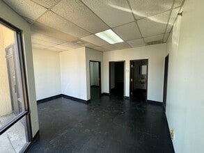 3637 Marquis Dr, Garland, TX à louer Photo intérieure– Image 2 sur 11