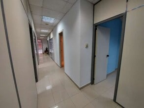 Bureaux/Local commercial dans Barcelone, Barcelona à louer Photo intérieure– Image 2 sur 13