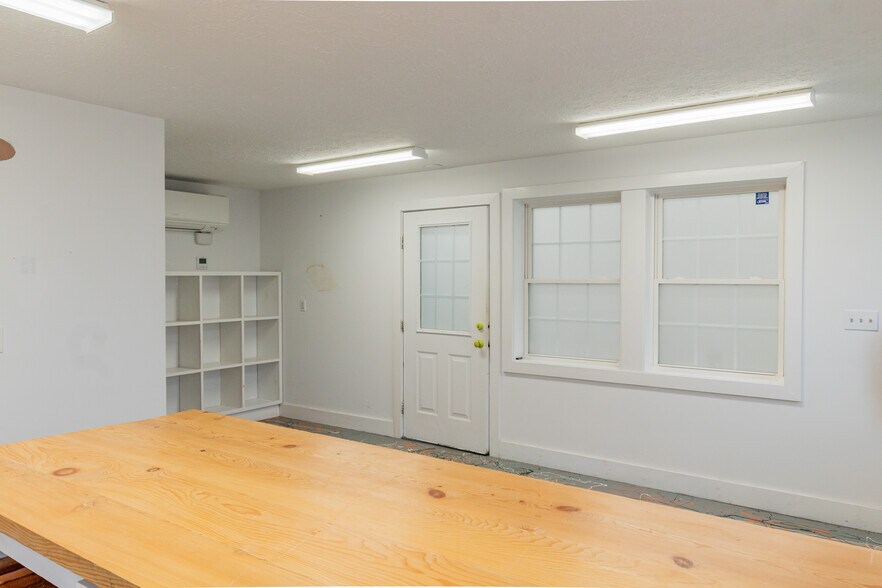 222 Gray Rd, Cumberland, ME à vendre - Photo de l’immeuble – Image 3 sur 10