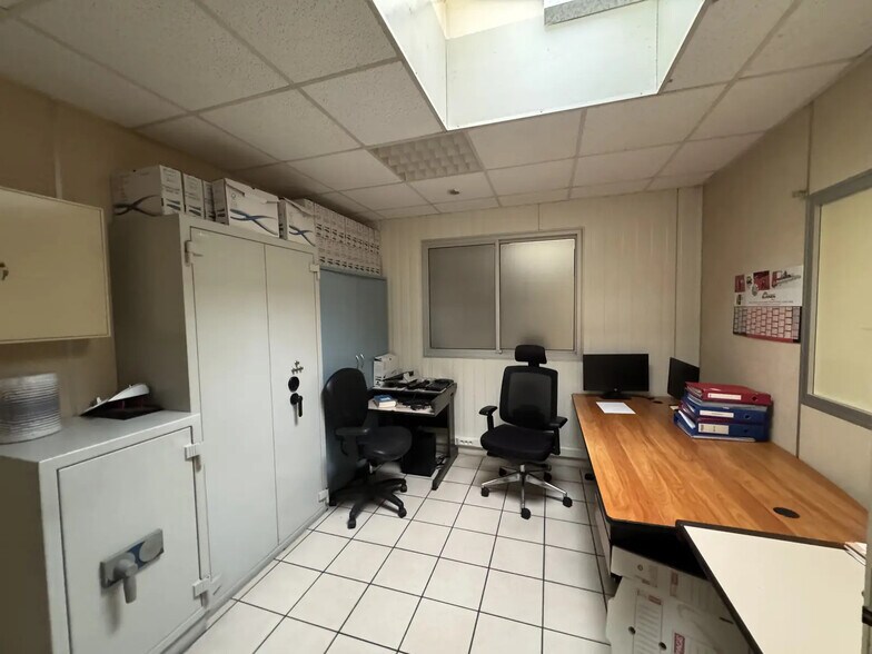 21 Rue De Courcelles, Presles à vendre - Photo de l’immeuble – Image 3 sur 28