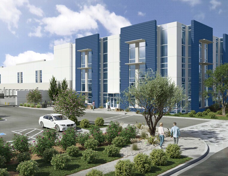 17713 Slover Ave, Bloomington, CA à louer - Photo de l’immeuble – Image 2 sur 2