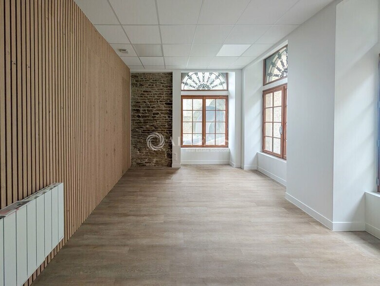 Bureau dans Dinan à vendre - Photo intérieure – Image 3 sur 6