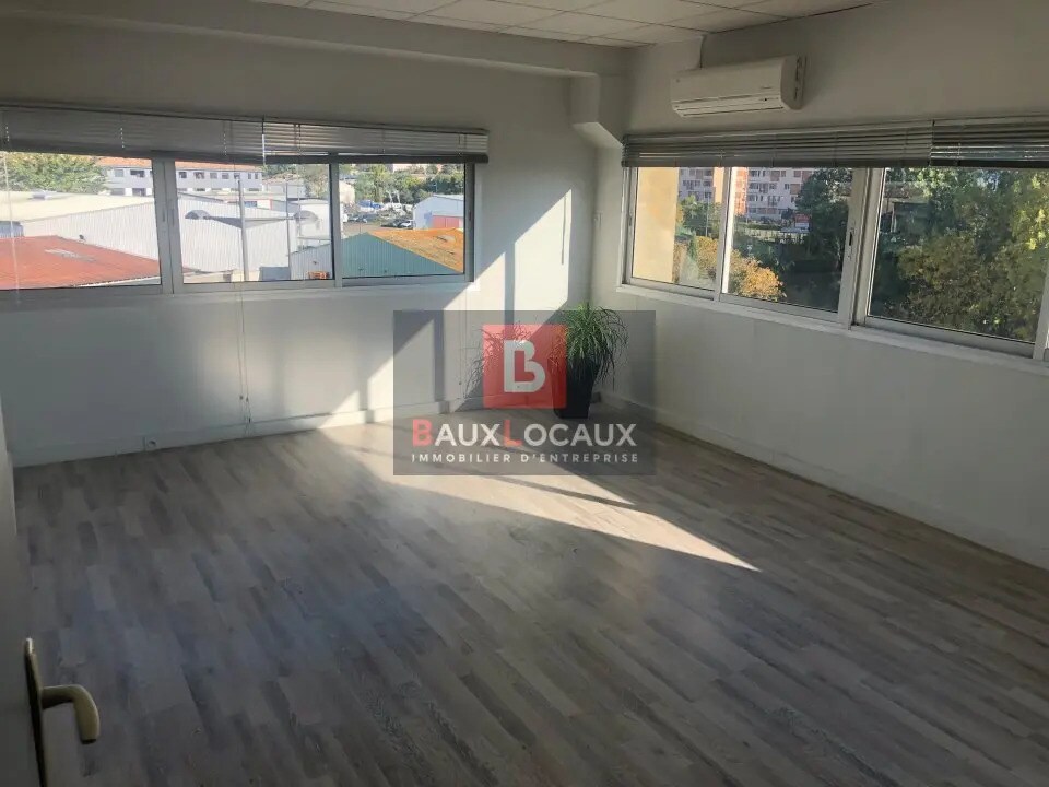 Bureau dans Salon-de-Provence à vendre Photo principale– Image 1 sur 1