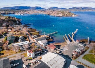 Plus de détails pour 109 Shore Rd, Southwest Harbor, ME - Local d’activités à vendre
