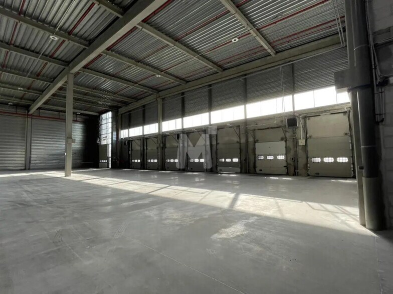 Bureau dans Lieusaint à louer - Photo intérieure – Image 3 sur 7