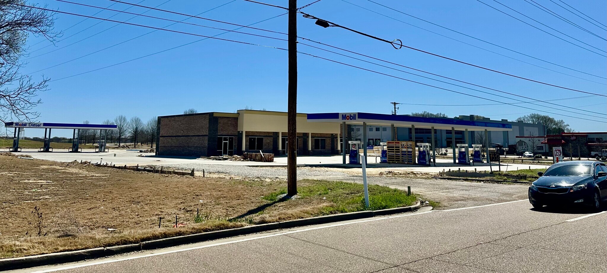 7532 Hacks Cross Rd, Olive Branch, MS à vendre Photo de l’immeuble– Image 1 sur 1