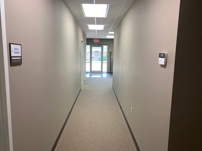 1001 N Hickory Rd, South Bend, IN à louer - Photo de l’immeuble – Image 3 sur 11