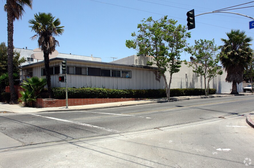700 N Centinela Ave, Inglewood, CA à vendre - Photo de l’immeuble – Image 2 sur 3