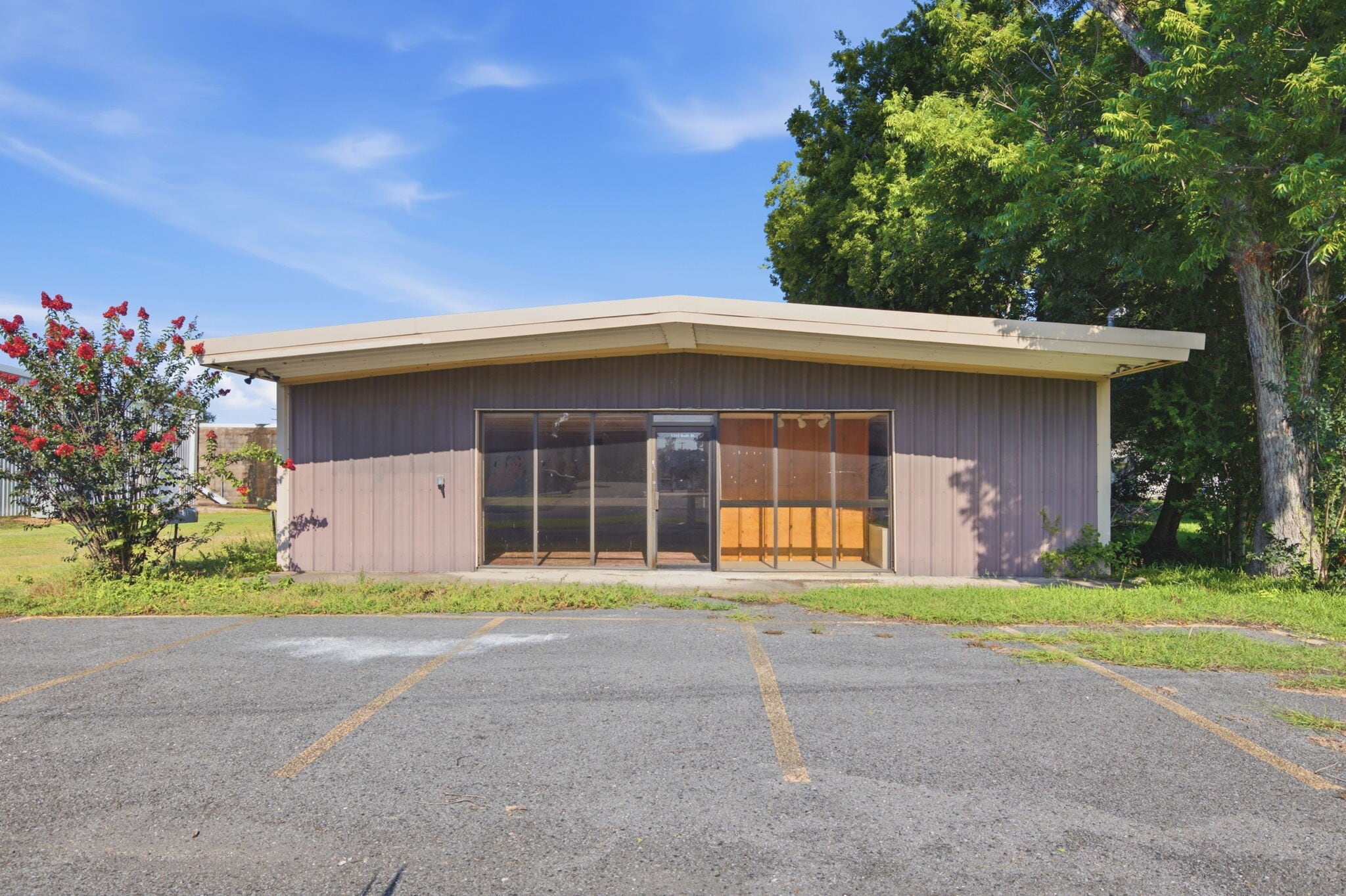 1315 Ruth St, Sulphur, LA à louer Photo principale– Image 1 sur 11