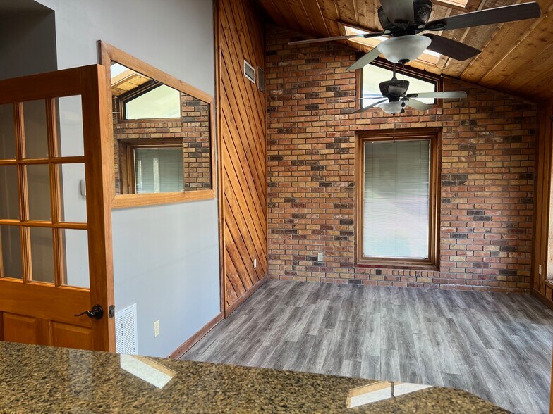 2160 Airline Dr, Bossier City, LA à louer - Photo de l’immeuble – Image 2 sur 12