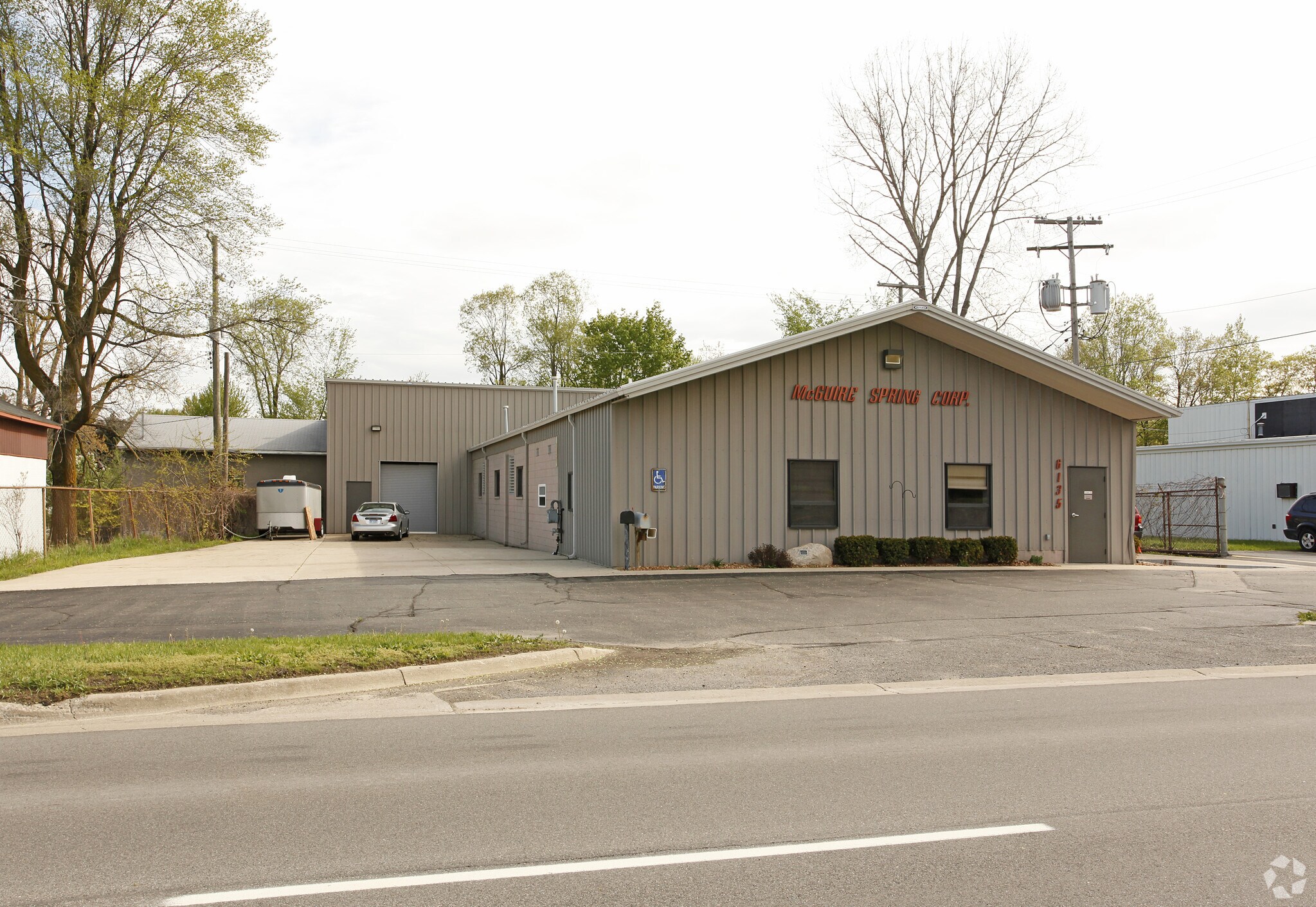 6135 W Grand River Rd, Brighton, MI à vendre Photo principale– Image 1 sur 6