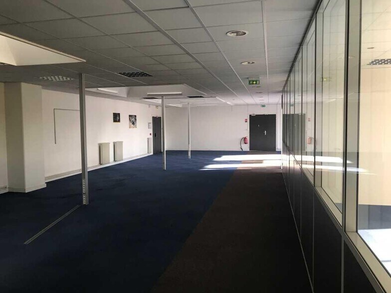 16 Rue Albert Einstein, Trappes à louer - Photo intérieure – Image 3 sur 14