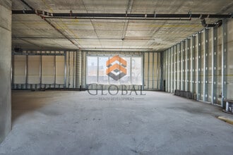 790 Allerton Ave, Bronx, NY à louer Photo intérieure– Image 2 sur 14