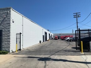 15823 1/2 Stagg St, Van Nuys, CA à louer Photo intérieure– Image 2 sur 10
