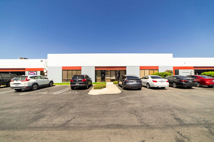 549 Mercury Ln, Brea, CA à louer - Photo principale – Image 1 sur 5