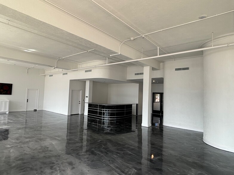 311 N Bois D Arc Ave, Tyler, TX à louer - Photo de l’immeuble – Image 3 sur 14