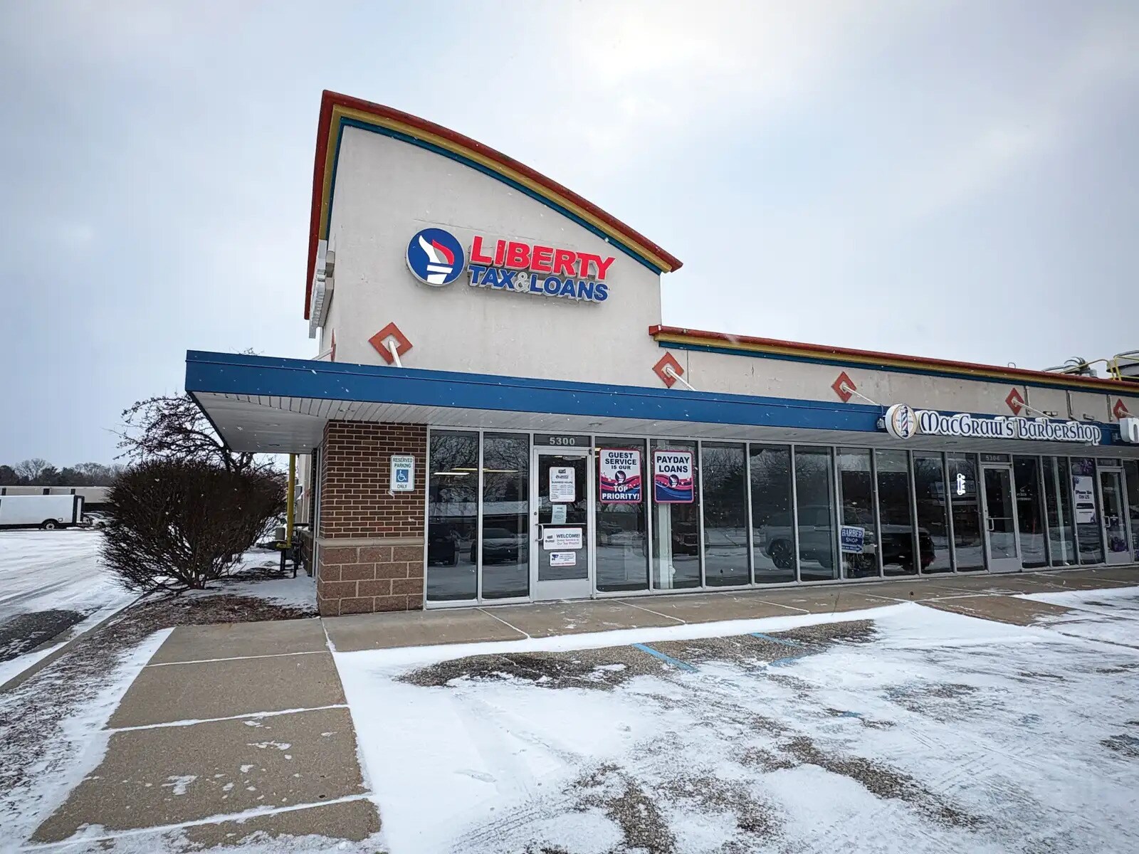 5300-5312 Eastern Ave SE, Grand Rapids, MI à louer Photo principale– Image 1 sur 7