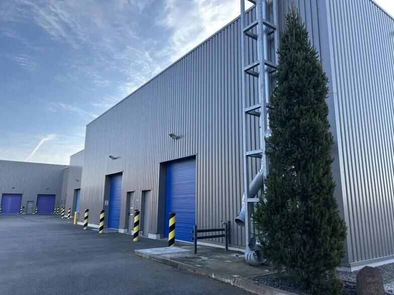 1 Rue Des Prairies, Les Sorinières à louer - Photo de l’immeuble – Image 2 sur 9