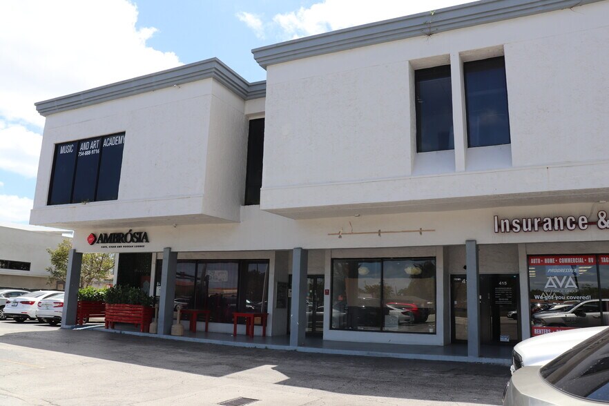 429 W Hallandale Beach Blvd, Hallandale, FL à louer - Photo de l’immeuble – Image 2 sur 4