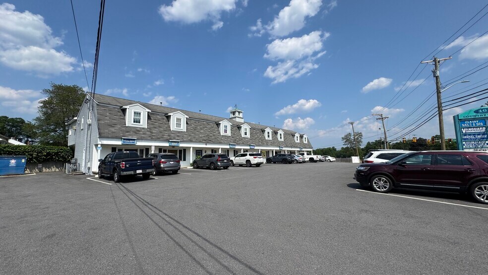 465 Nashua Rd, Dracut, MA à vendre - Photo de l’immeuble – Image 1 sur 15