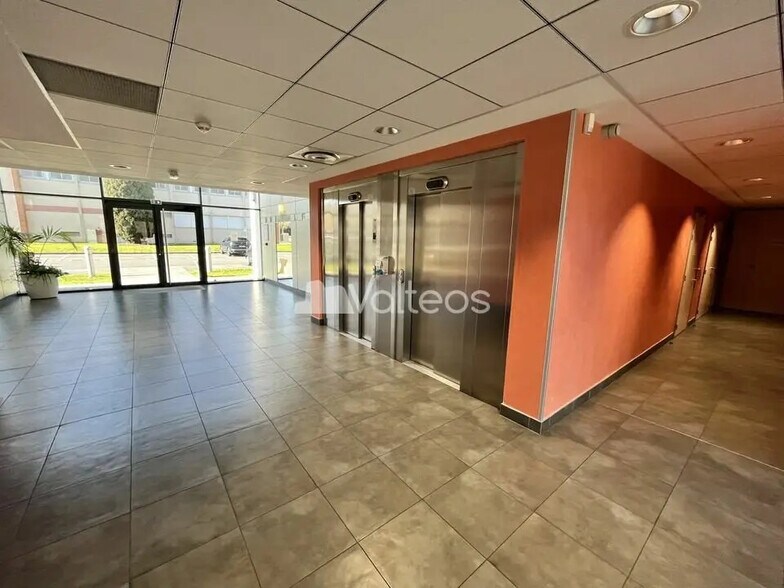 8 Avenue Yves Brunaud, Colomiers à louer - Photo de l’immeuble – Image 3 sur 9