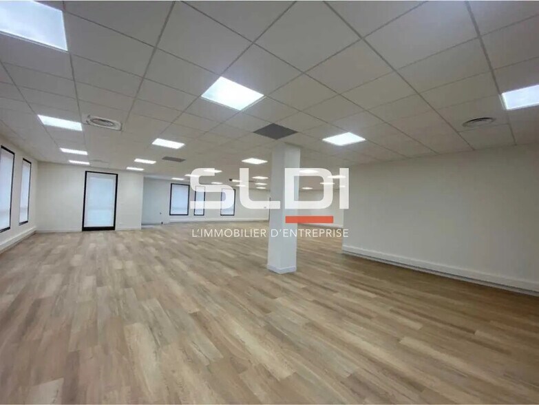 Bureau dans Genas à louer - Photo intérieure – Image 1 sur 5