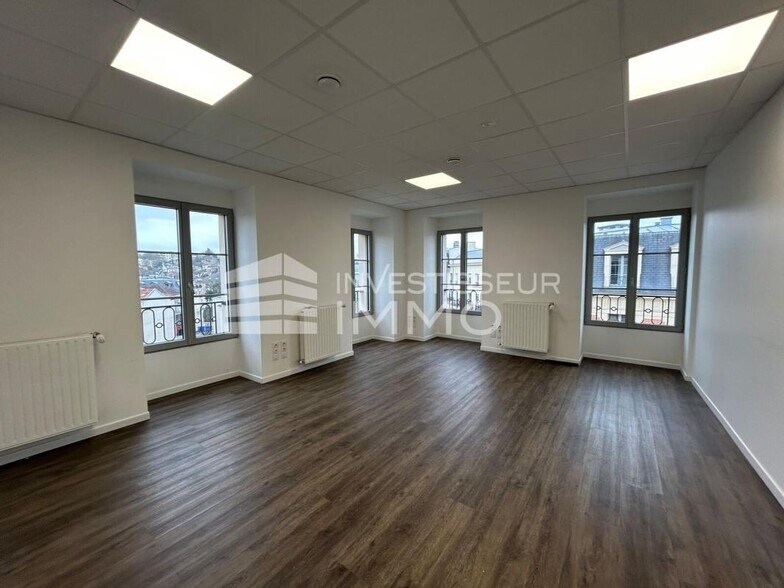 Bureau dans Le Raincy à louer - Photo intérieure – Image 1 sur 8