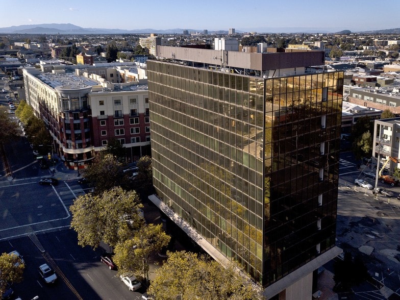 80 Grand Ave, Oakland, CA à louer - Photo de l’immeuble – Image 3 sur 6
