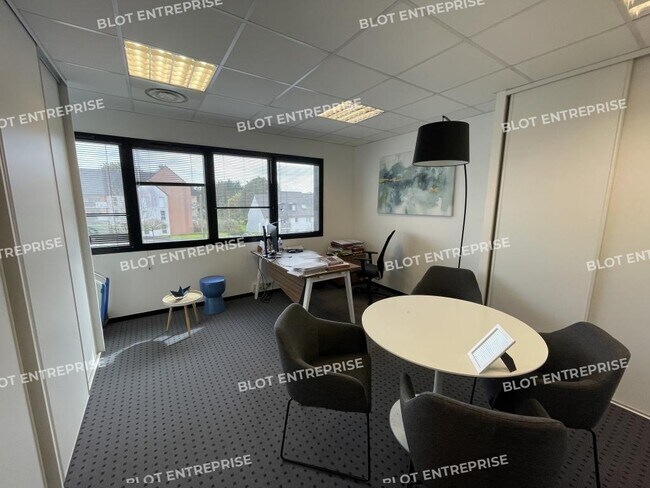 Plus de détails pour Bureau à vendre